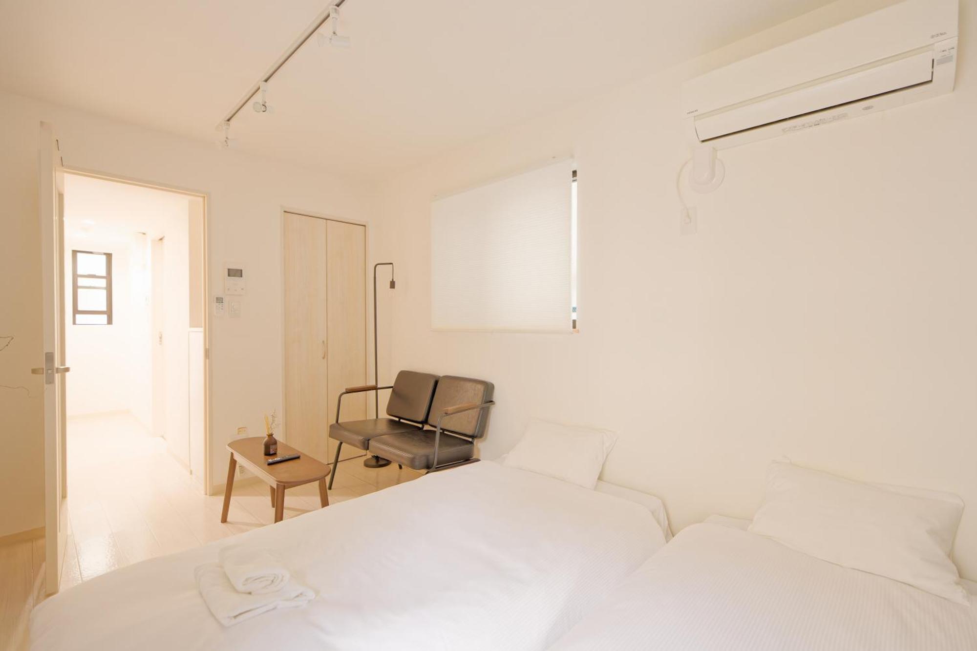 Calm Riverside Inn Close To Ikebukuro Токіо Екстер'єр фото